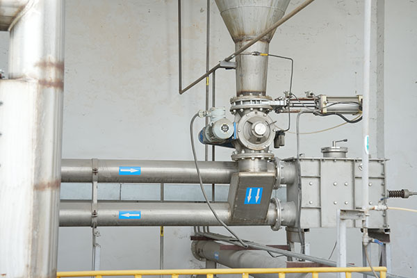 Rudis materia repono obterere